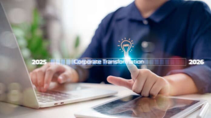 Businessmen,Touching,The,Corporate,Transformation,Progress,Bar,With,A,Glowing Cambios tecnologia empresarial 2026